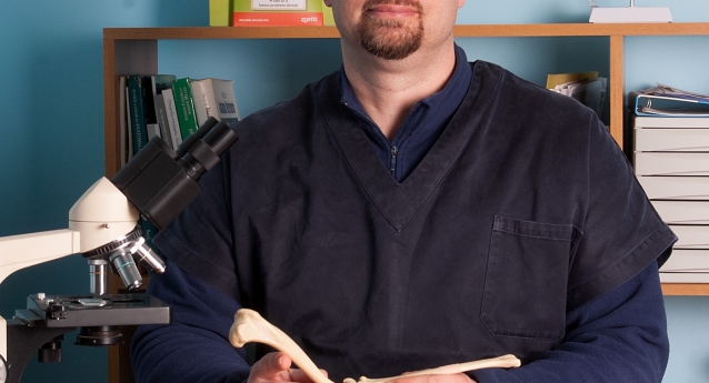 Dr. Nicola Leone